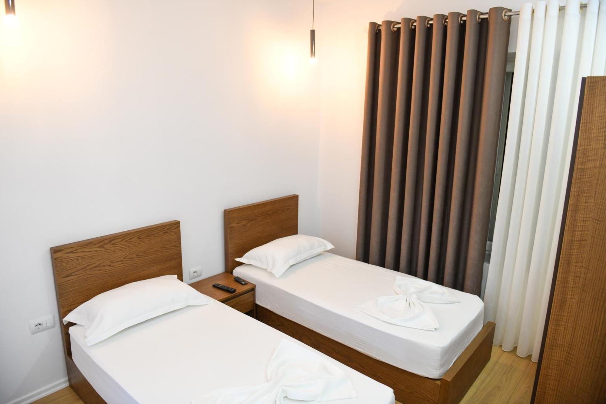 Guest House Cela City Centre Berat Exterior foto