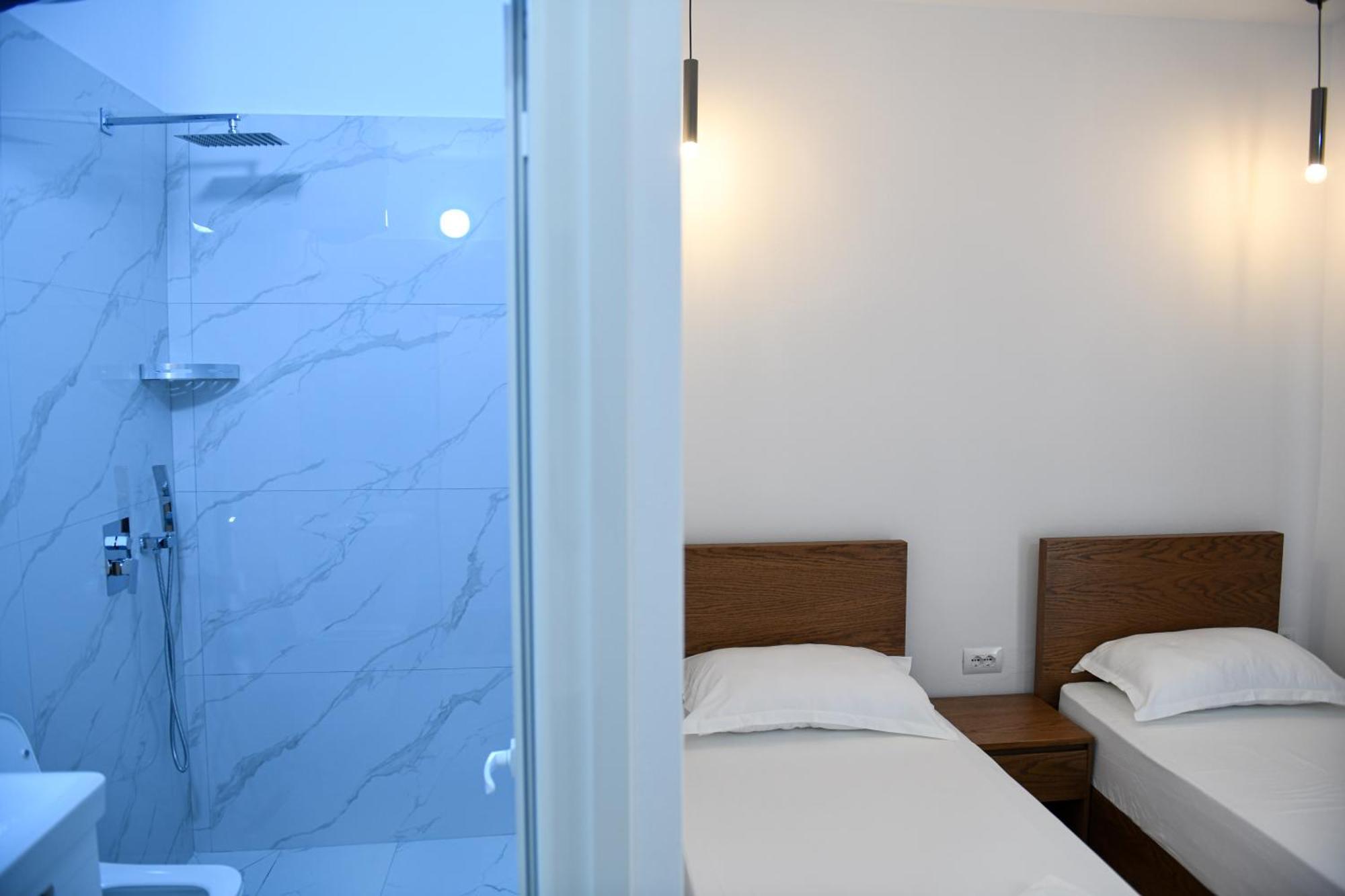 Guest House Cela City Centre Berat Exterior foto