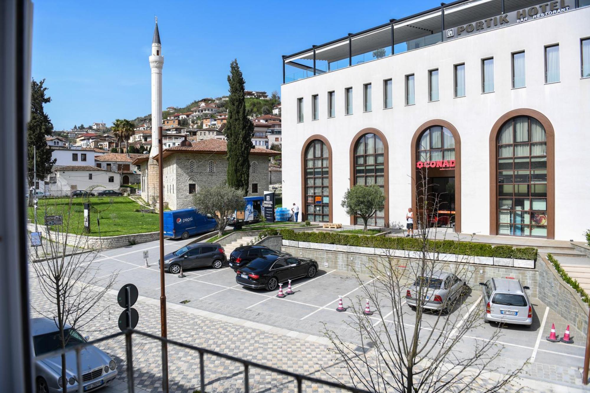 Guest House Cela City Centre Berat Exterior foto