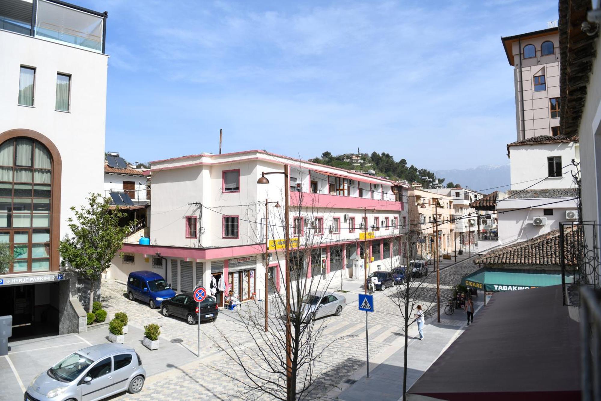 Guest House Cela City Centre Berat Exterior foto